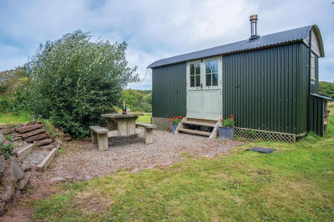 Haven View - 1 Bedroom Shepherds Hut - St Ishmaels Saint Ishmaels  Exterior photo
